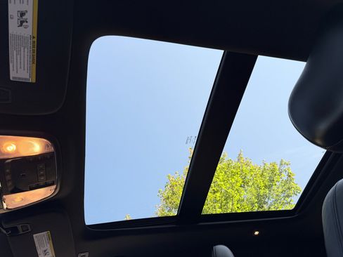 Used 2019 Jeep Grand Cherokee Limited X image 20