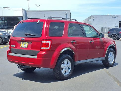 Used 2009 Ford Escape XLT FWD image 2