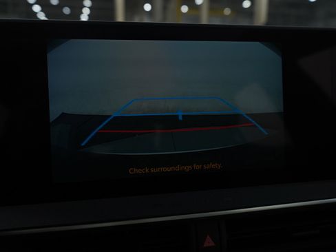 Used 2025 Toyota Prius Limited image 29