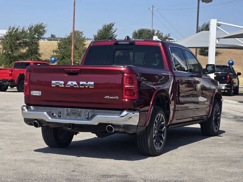 Used 2025 RAM 1500 Limited AWD/4WD image 4