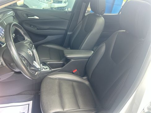 Used 2023 Buick Encore GX Essence w/ Experience Buick Package FWD image 16