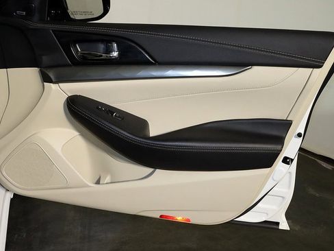 Used 2019 Nissan Maxima 3.5 SL image 32