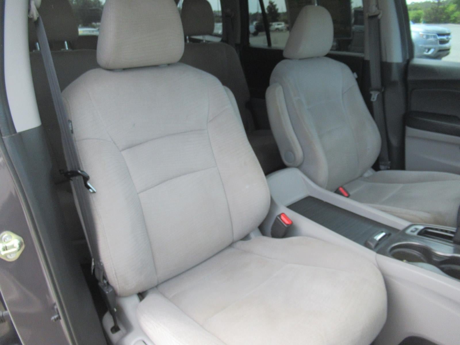 Used 2018 Honda Pilot EX image 9