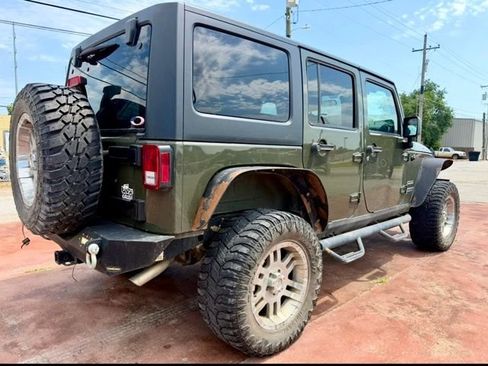 Used 2015 Jeep Wrangler Unlimited Sport AWD/4WD image 5