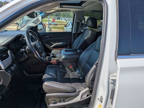 Used 2020 GMC Yukon SLT image 7