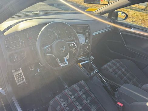 Used 2019 Volkswagen GTI S image 12