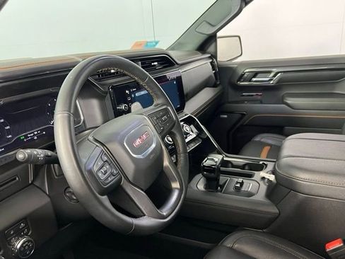 Used 2024 GMC Sierra 1500 AT4 image 27