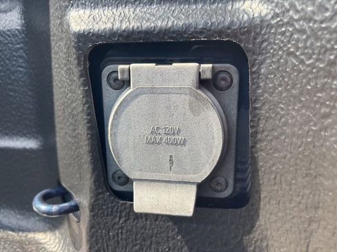 Used 2022 Chevrolet Silverado 1500 RST w/ Z71 Off-Road Package image 7