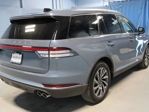 Used 2026 Lincoln Aviator AWD image 38