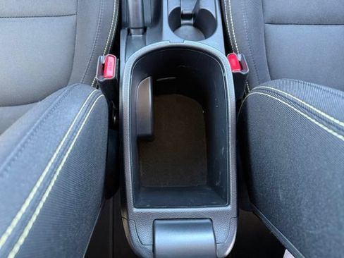Used 2016 Kia Soul + FWD image 25