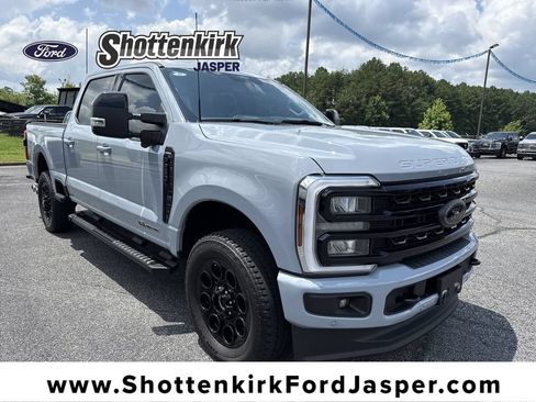 Used 2024 Ford F250 Lariat w/ Lariat Ultimate Package AWD/4WD image 1