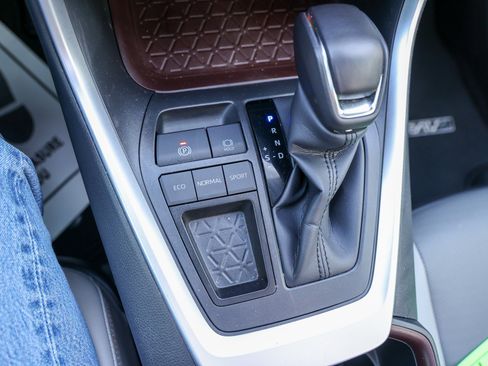 Certified 2025 Toyota RAV4 Limited FWD image 26