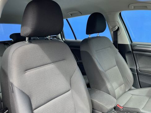 Used 2018 Volkswagen Golf S AWD/4WD image 2