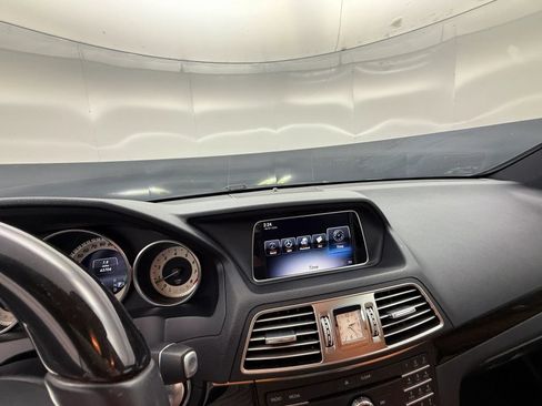 Used 2016 Mercedes-Benz E 400 4MATIC Coupe image 28