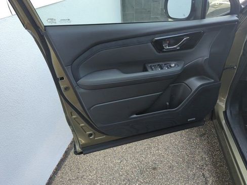 Used 2025 Subaru Forester Limited image 14