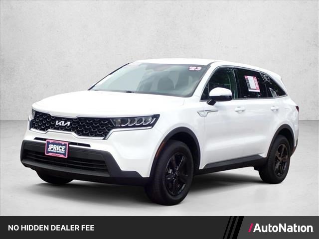 Used 2023 Kia Sorento LX AWD/4WD image 1