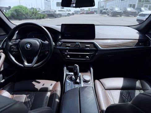 Used 2021 BMW 530i xDrive w/ Premium Package AWD/4WD image 27