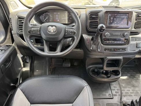 Used 2025 RAM ProMaster 2500 w/ Convenience Group FWD image 15