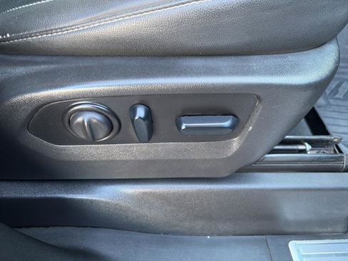 Used 2023 Chevrolet Silverado 2500 LTZ image 10