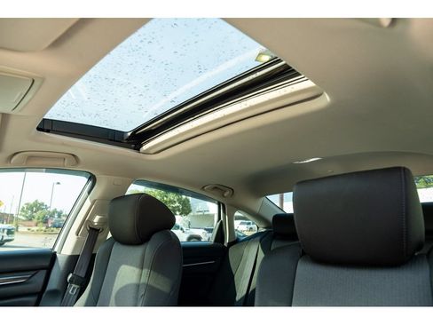 Used 2021 Honda Accord EX image 16