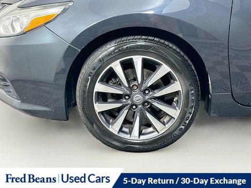 Used 2017 Nissan Altima 2.5 SV FWD image 34