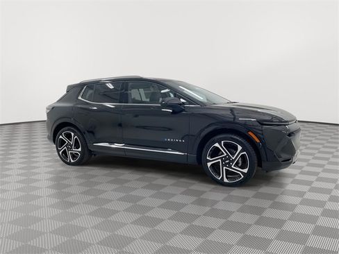 New 2026 Chevrolet Equinox EV LT image 13