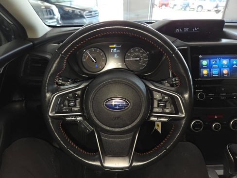Used 2022 Subaru Crosstrek 2.0i Premium AWD/4WD image 32