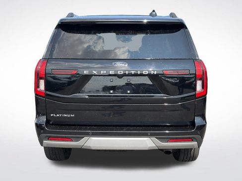 Used 2025 Ford Expedition Platinum AWD/4WD image 8