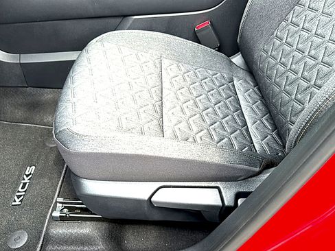 New 2026 Nissan Kicks SV w/ SV Premium Package FWD image 12