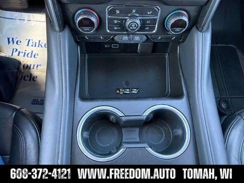 Used 2021 Chevrolet Suburban Z71 w/ Z71 Signature Package AWD/4WD image 21