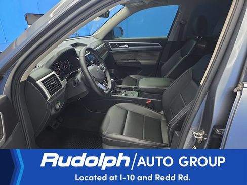 Used 2023 Volkswagen Atlas SE w/ Black Wheel Package FWD image 9