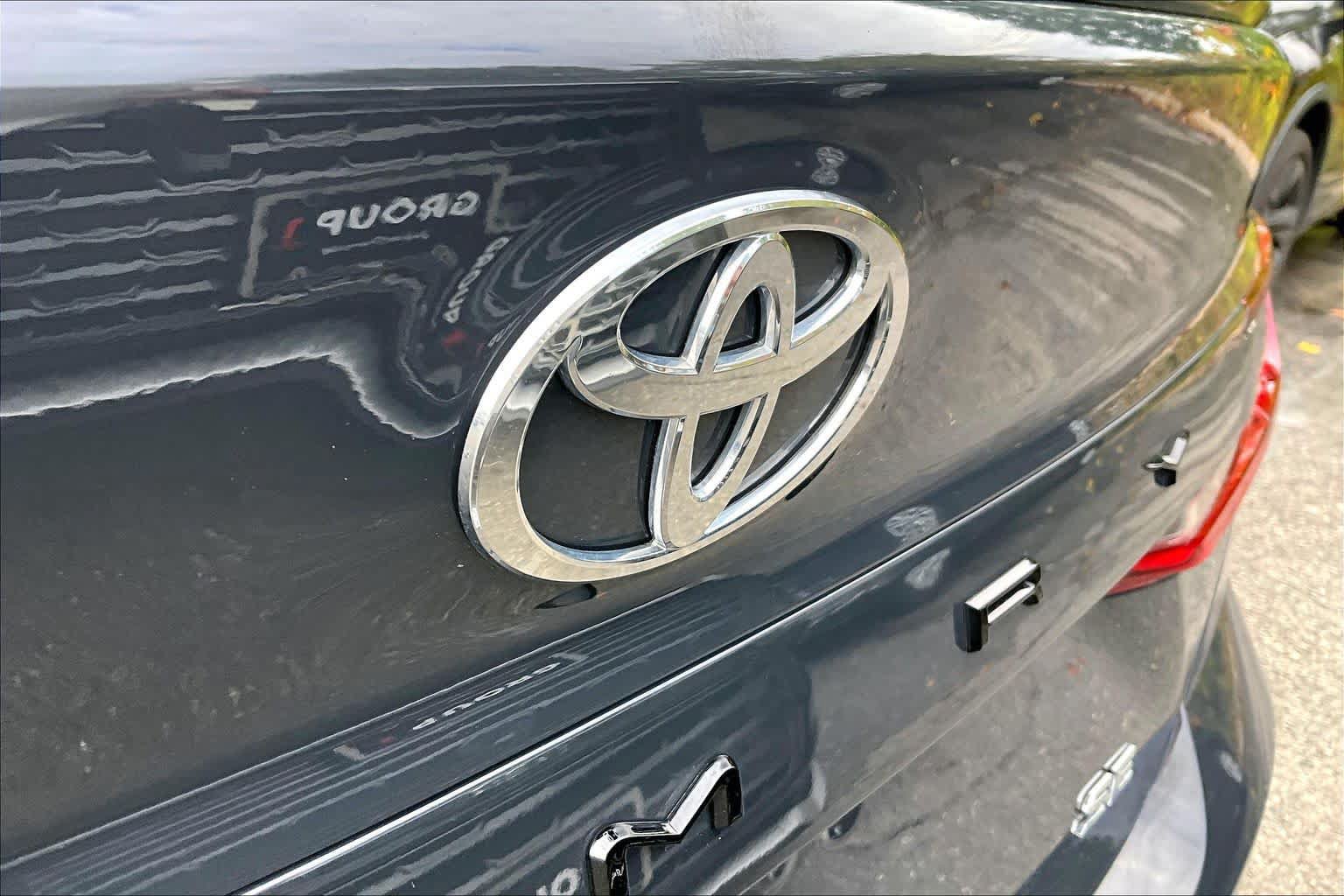 Used 2026 Toyota Camry SE AWD/4WD image 29