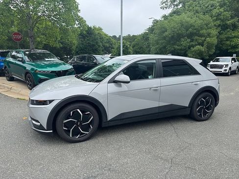 Used 2024 Hyundai Ioniq 5 SEL RWD image 26