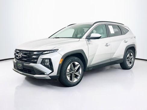 Used 2025 Hyundai Tucson SEL image 3