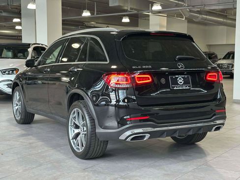 Certified 2022 Mercedes-Benz GLC 300 4MATIC image 4