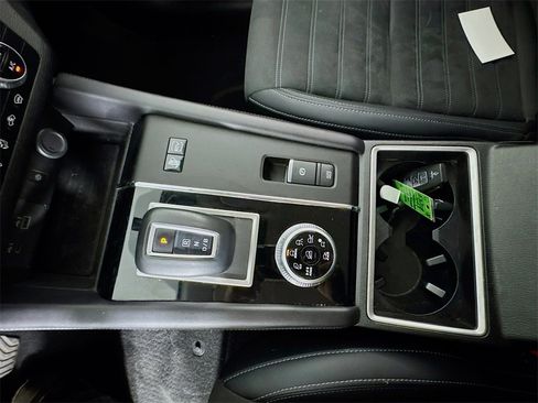 Used 2023 Mitsubishi Outlander SE image 14