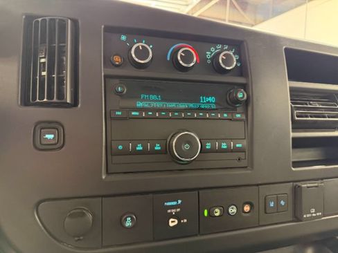 Used 2024 Chevrolet Express 3500 LT w/ LT Preferred Equipment Group RWD image 15