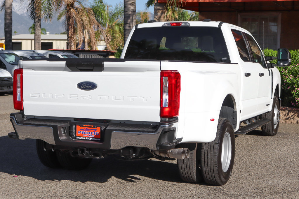 Used 2024 Ford F350 XLT AWD/4WD image 10