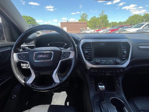 Used 2018 GMC Acadia SLT image 12