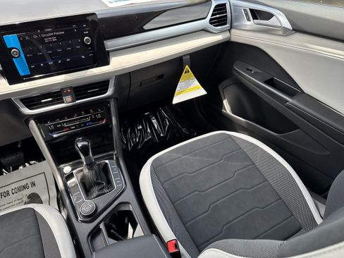 New 2026 Volkswagen Taos SE AWD/4WD image 15