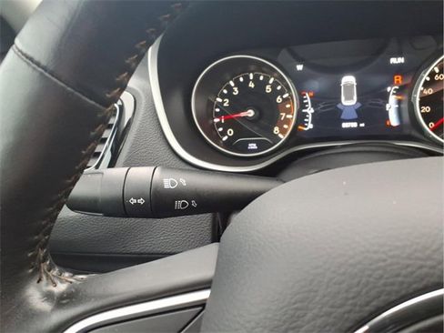 Used 2019 Jeep Compass Limited w/ Safety & Security Group image 22