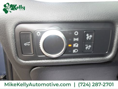 Used 2021 Ford Explorer XLT AWD/4WD image 20