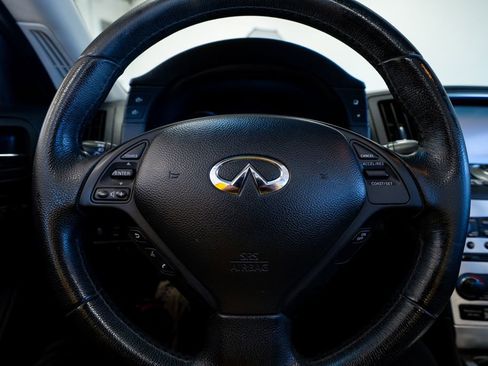 Used 2013 INFINITI G37 Sport w/ Premium Pkg image 22