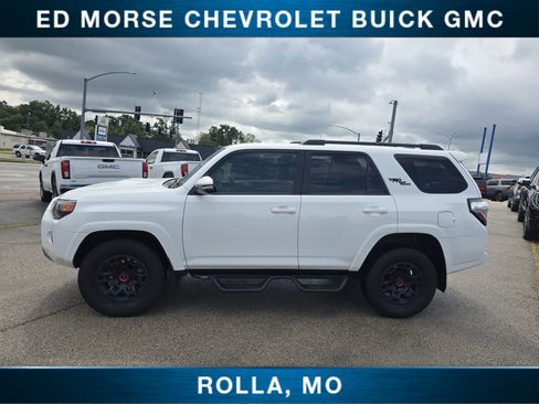 Used 2022 Toyota 4Runner TRD Off-Road Premium image 6