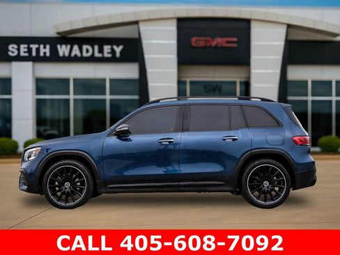 Used 2021 Mercedes-Benz GLB 250 w/ AMG Line image 4
