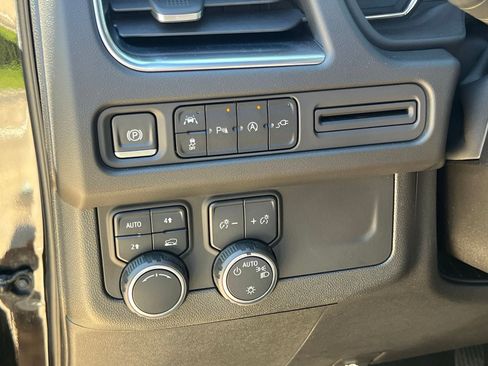 Used 2021 Chevrolet Tahoe RST w/ Luxury Package AWD/4WD image 32