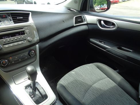 Used 2014 Nissan Sentra SV image 21