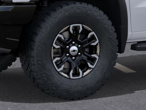 New 2026 Chevrolet Silverado 1500 ZR2 AWD/4WD image 9