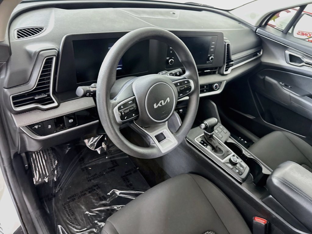 Used 2023 Kia Sportage LX AWD/4WD image 19