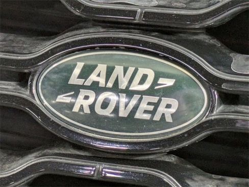 Used 2020 Land Rover Range Rover Sport HST image 10